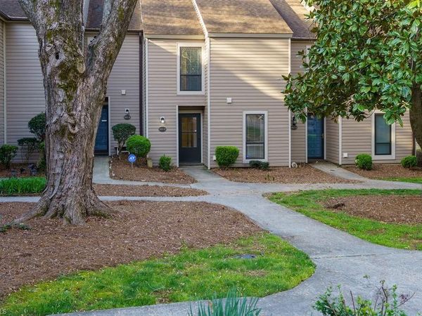 301 Village Lane, Unit F, Greensboro, NC 27409