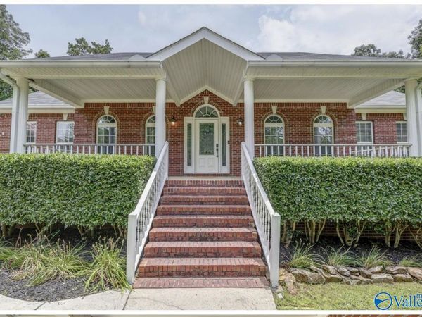 11132 John Pugh Road, Tanner, AL 35671