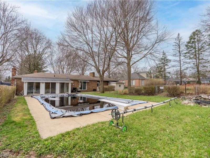 210 Cypress Avenue, Louisville, OH 44641 Photo 2