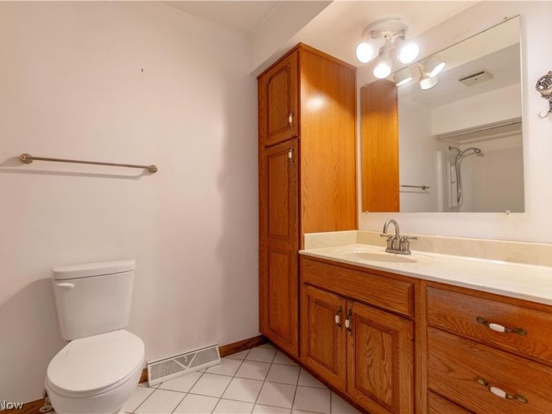 210 Cypress Avenue, Louisville, OH 44641 Photo 22