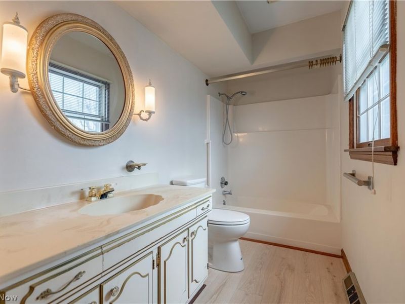 210 Cypress Avenue, Louisville, OH 44641 Photo 29