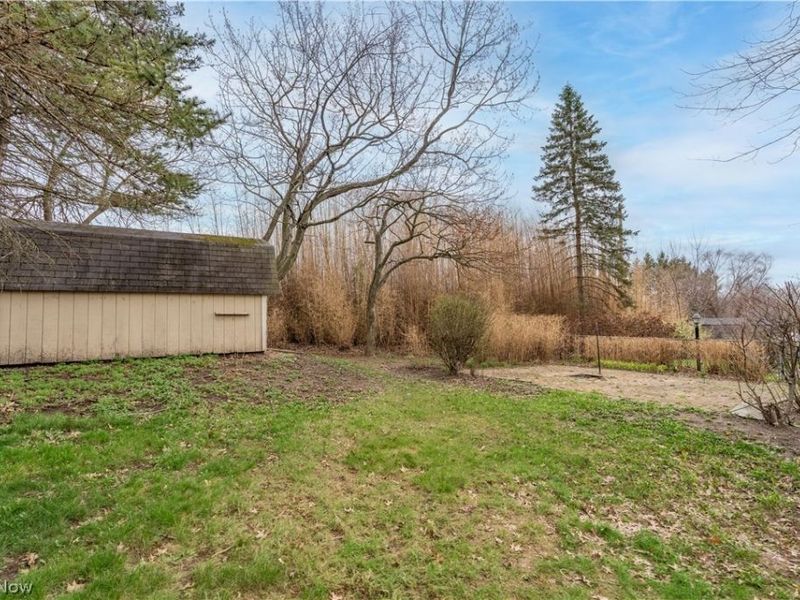 210 Cypress Avenue, Louisville, OH 44641 Photo 5