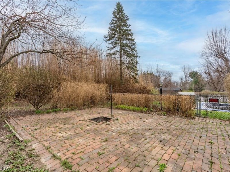 210 Cypress Avenue, Louisville, OH 44641 Photo 7