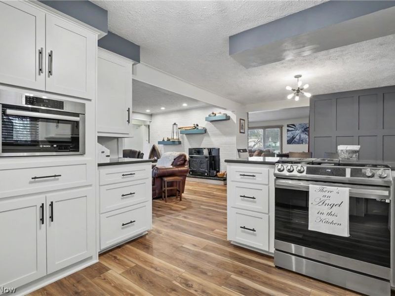 701 Edgewood Street SE, North Canton, OH 44720 Photo 10