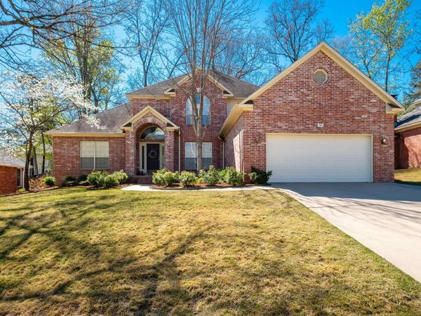 29 Bascom Drive, Little Rock, AR 72223