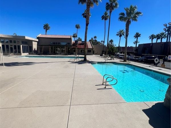 5350 River Glen Drive, Unit 298, Las Vegas, NV 89103