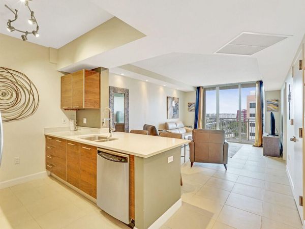 480 Hibiscus Street, Unit 803, West Palm Beach, FL 33401