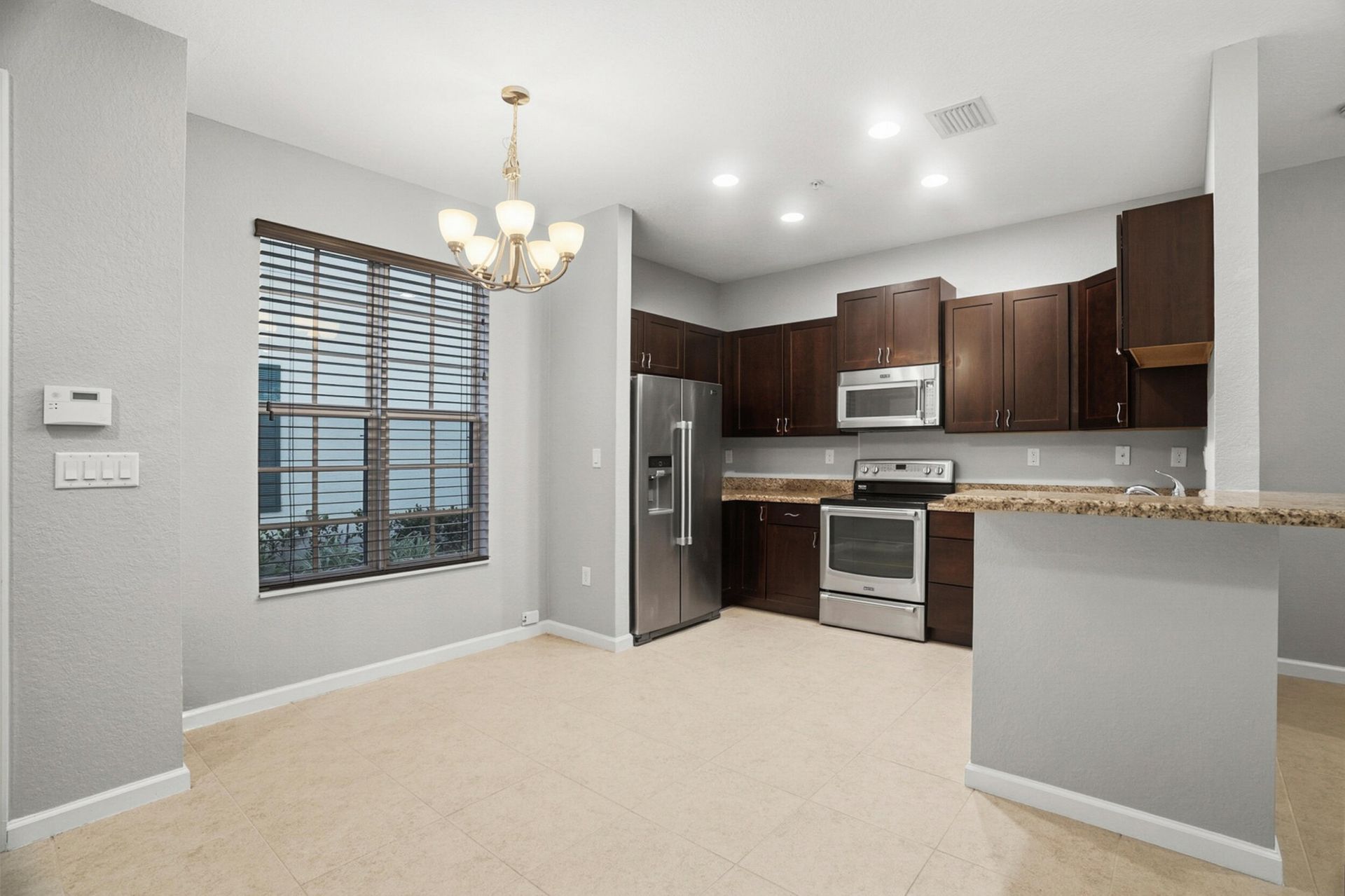 704 SW 2nd Way, Pompano Beach, FL 33060 Photo