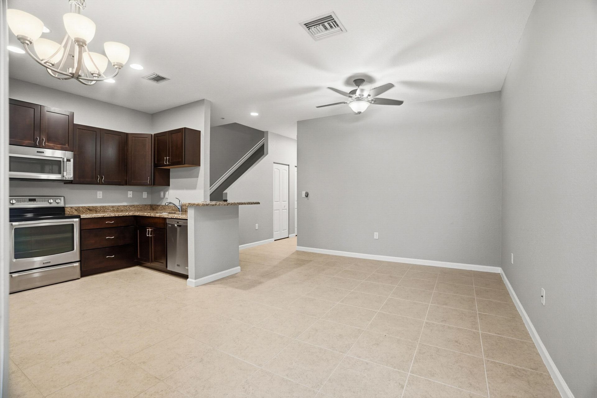 704 SW 2nd Way, Pompano Beach, FL 33060 Photo