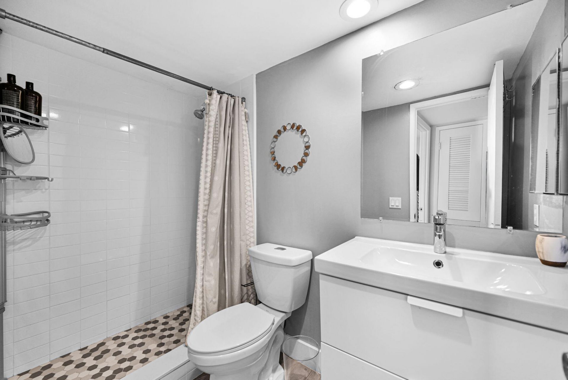 400 SE 10th Street, Unit 303, Deerfield Beach, FL 33441 Photo