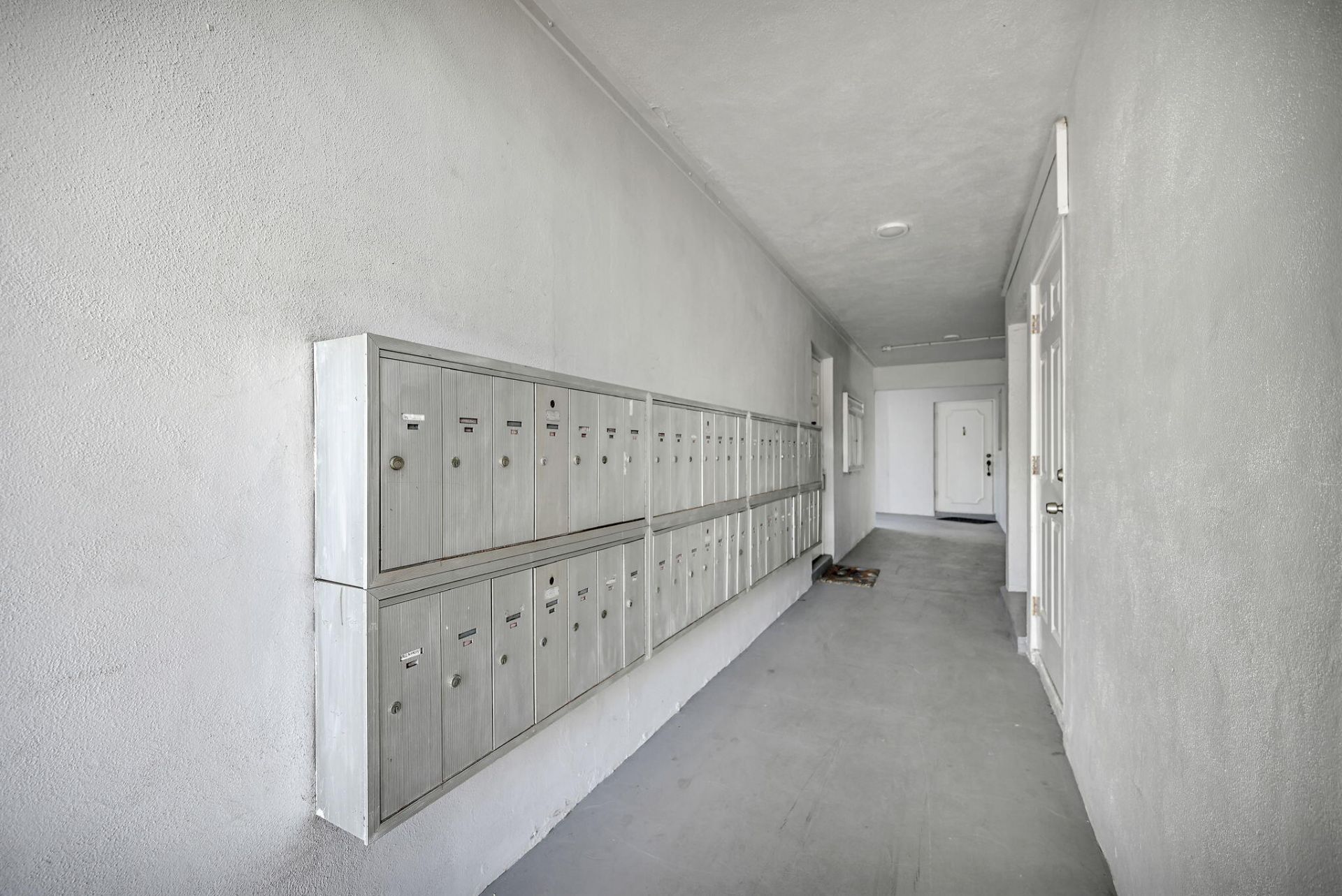 400 SE 10th Street, Unit 303, Deerfield Beach, FL 33441 Photo