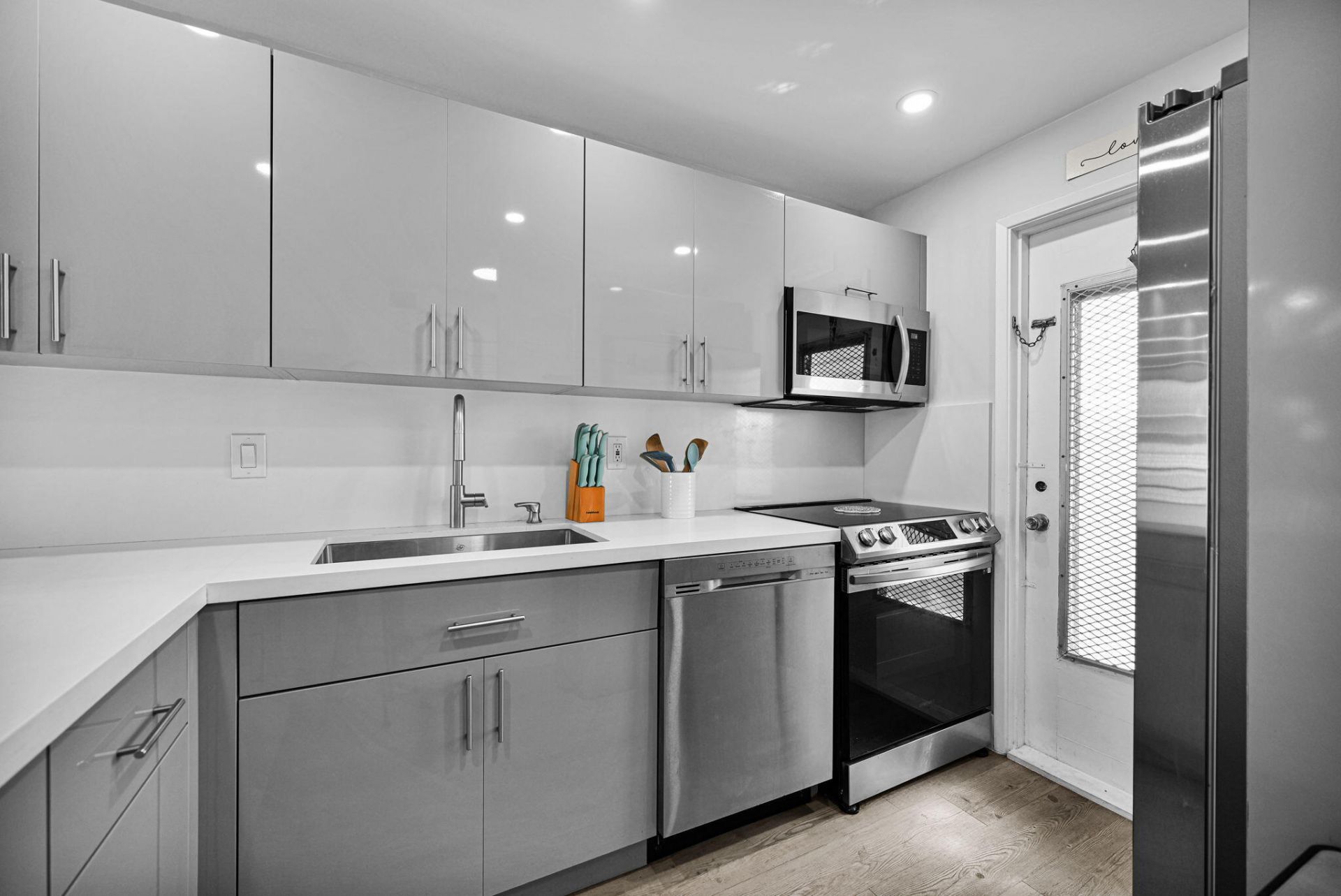 400 SE 10th Street, Unit 303, Deerfield Beach, FL 33441 Photo