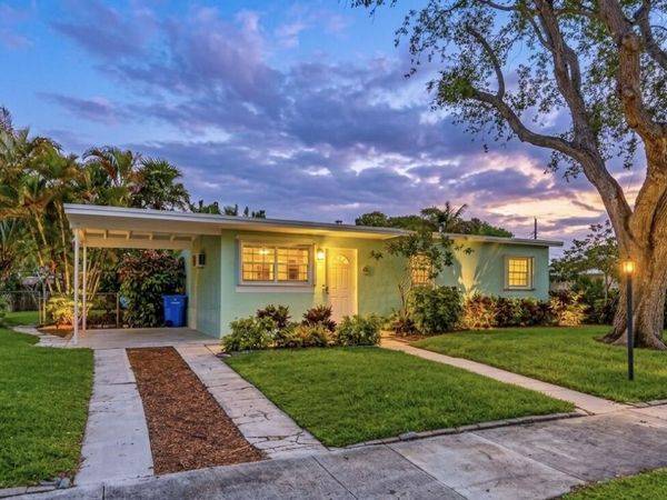 1439 W Broome Street, Lantana, FL 33462