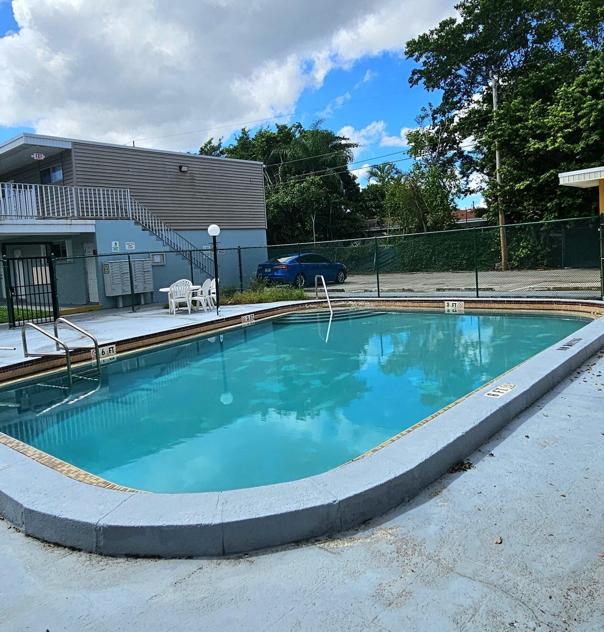 1505 Crescent Circle, Unit B24, West Palm Beach, FL 33403 Photo