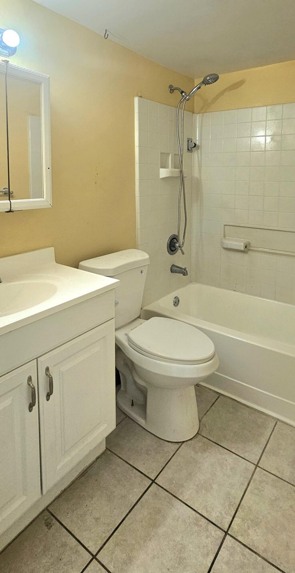 1505 Crescent Circle, Unit B24, West Palm Beach, FL 33403 Photo