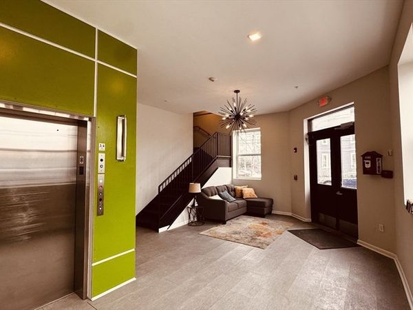 87 Parker St, Unit 403, Chelsea, MA 02150