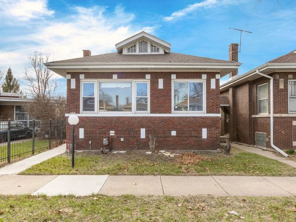 8406 S Oglesby Avenue , Chicago, IL 60617