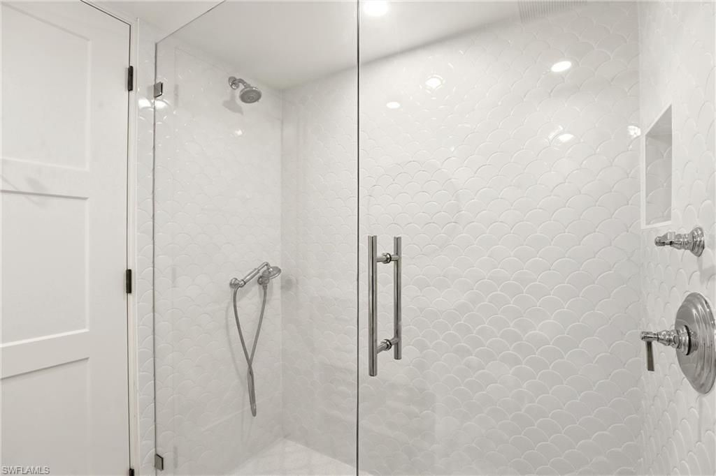 322 Harbour Dr, Unit 302D, Naples, FL 34103 Photo