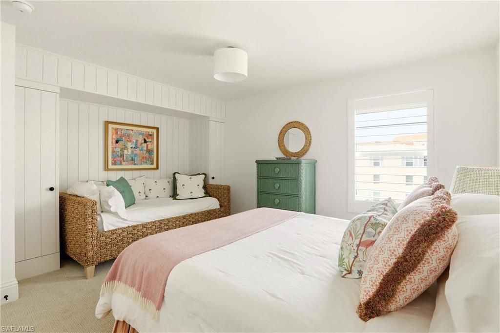 322 Harbour Dr, Unit 302D, Naples, FL 34103 Photo