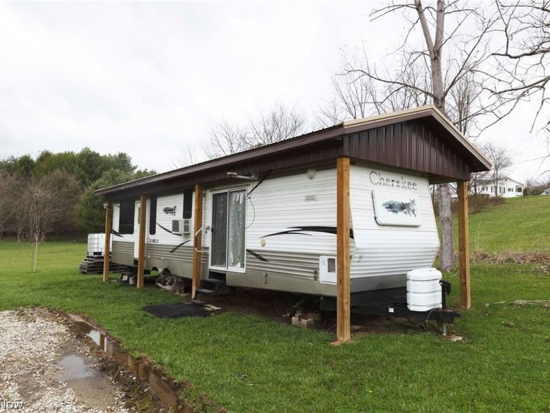 8766 Glenwood Road, Cumberland, OH 43732 Photo 5