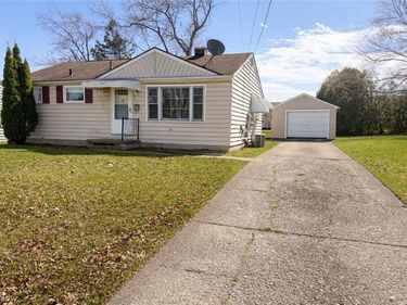 2471 Chaney Circle, Youngstown, OH 44509