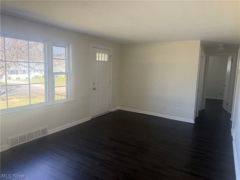 2471 Chaney Circle, Youngstown, OH 44509 Photo 3