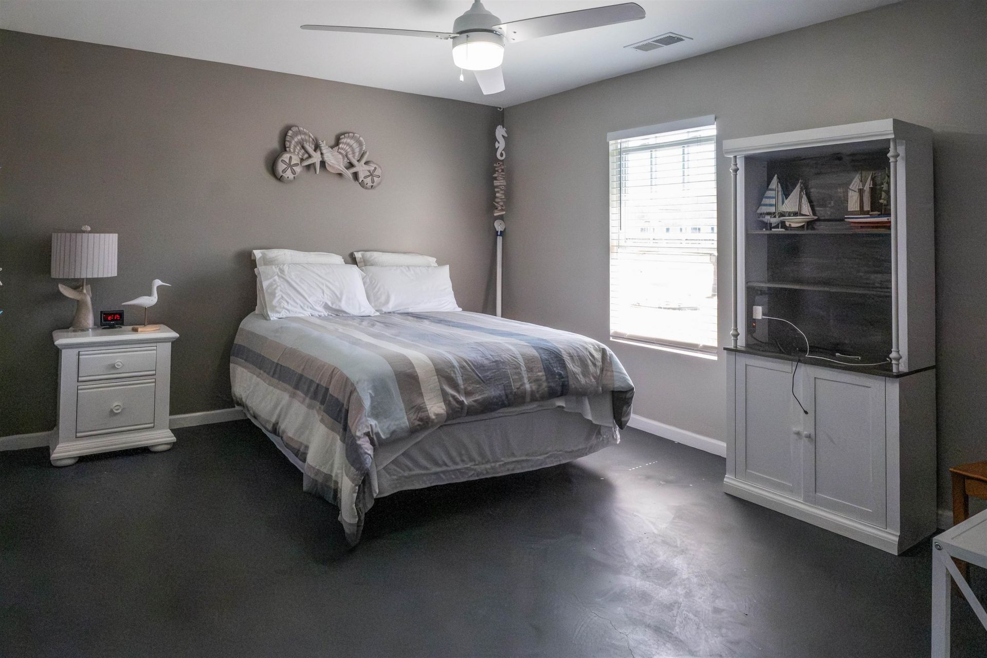 1792 Heirloom Dr. Photo 11