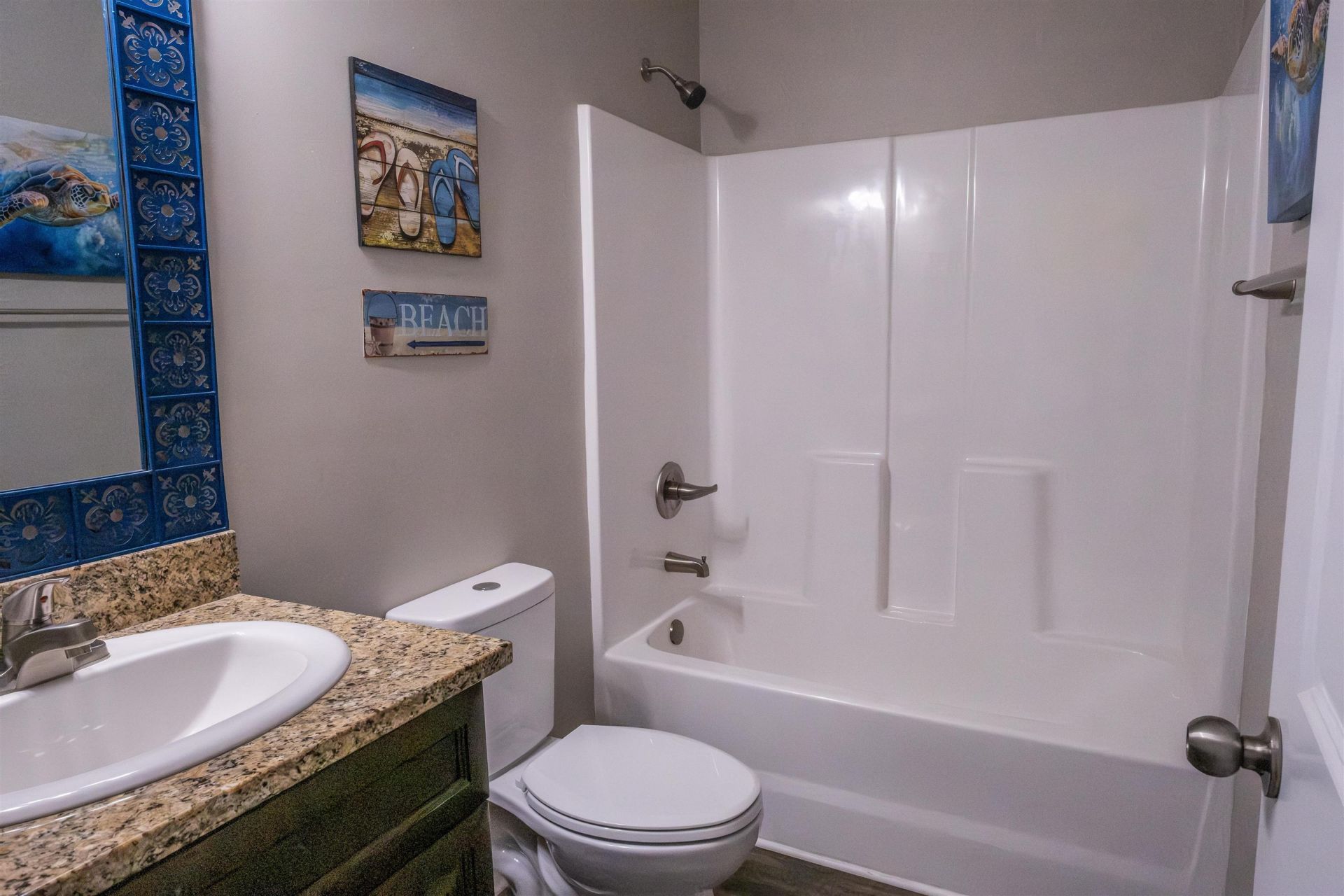 1792 Heirloom Dr. Photo 25