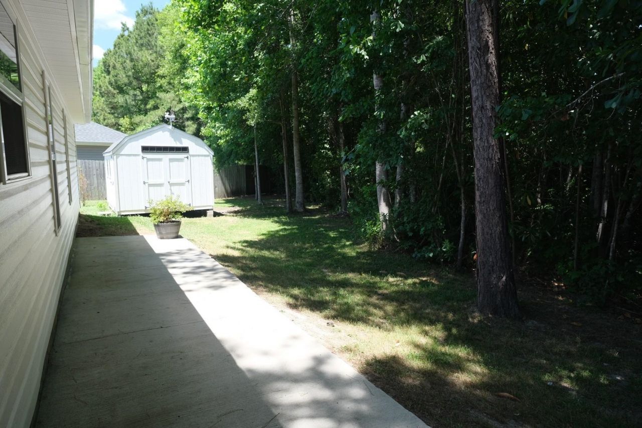 1792 Heirloom Dr. Photo 38
