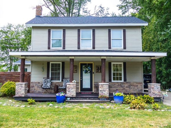 710 S Elm Street, Three Oaks, MI 49128