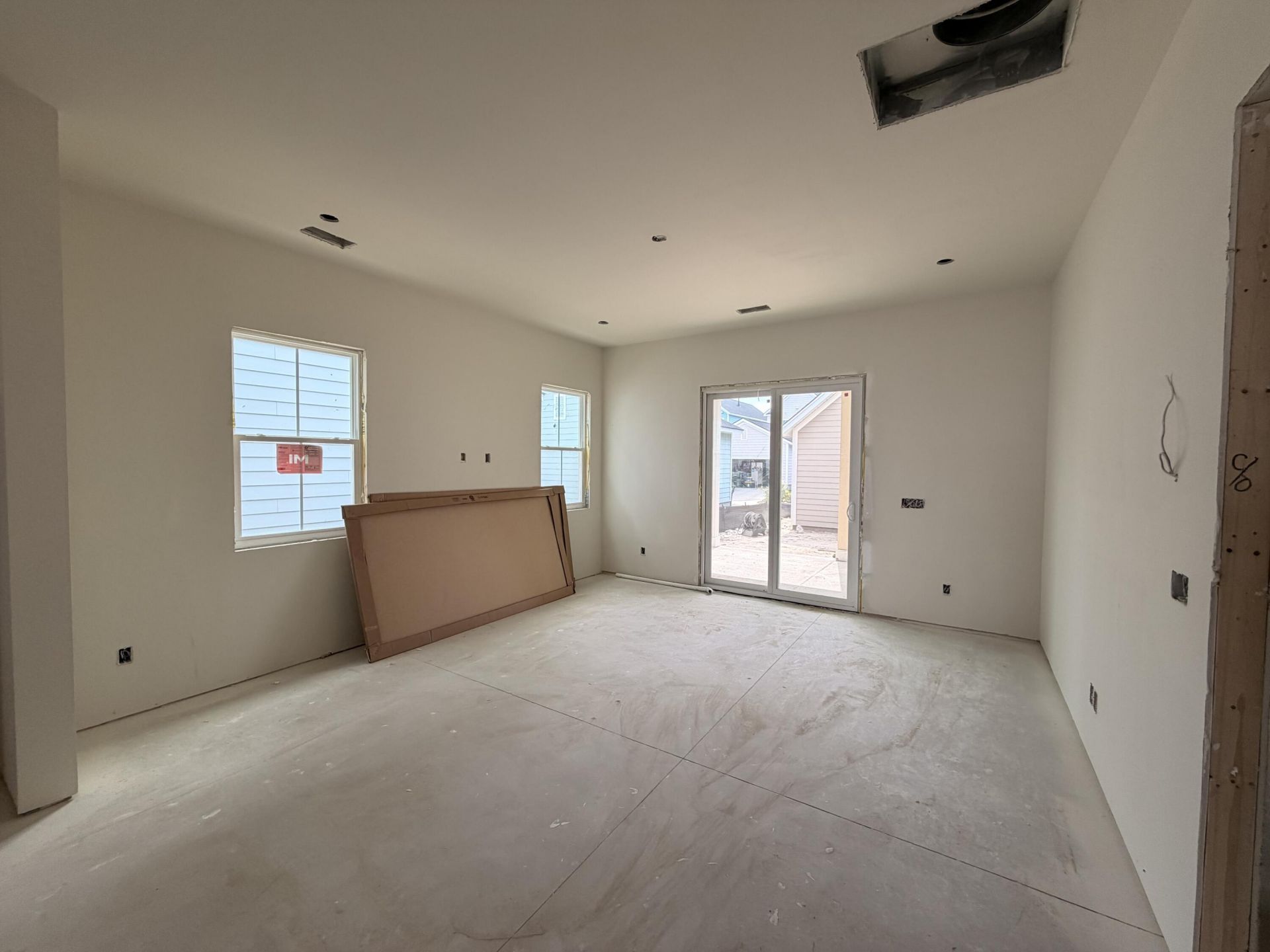 711 Rumbling Leaf Lane Photo 8