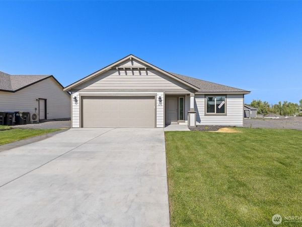 312 N Montana Street , Moses Lake, WA 98837