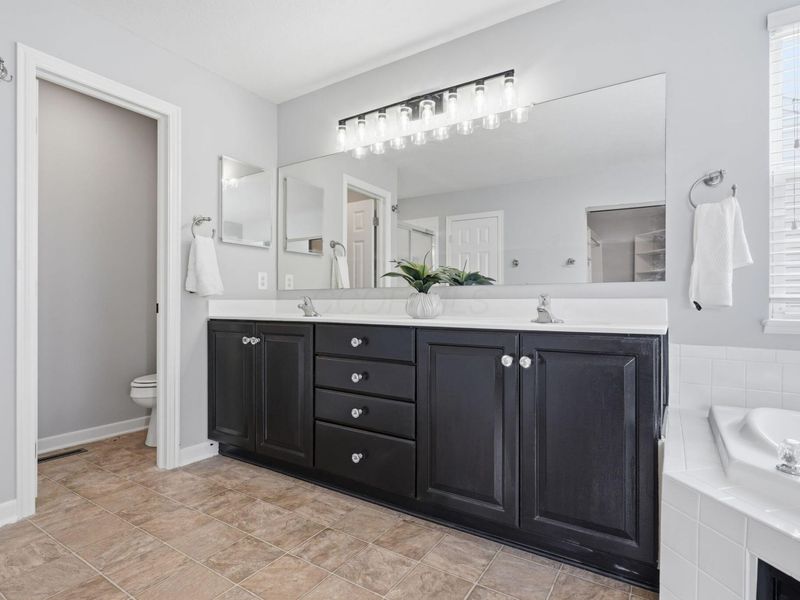 250 Durand Street , Pickerington, OH 43147 Photo 31