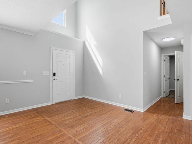 250 Durand Street , Pickerington, OH 43147 Photo 4