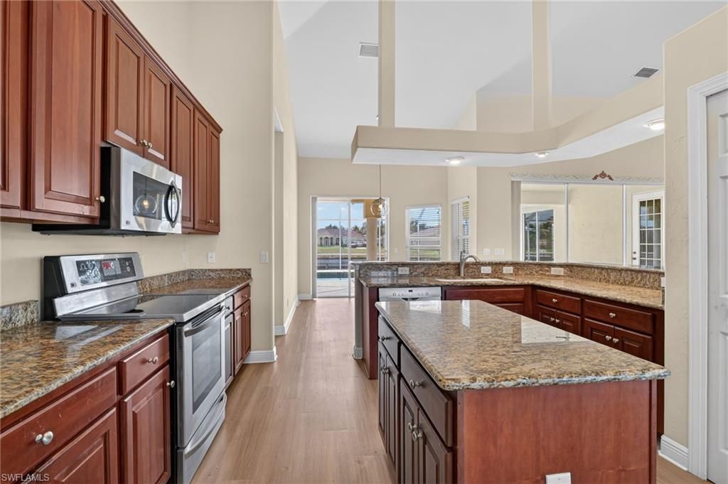 1414 NE 2nd Ter, Cape Coral, FL 33909 Photo