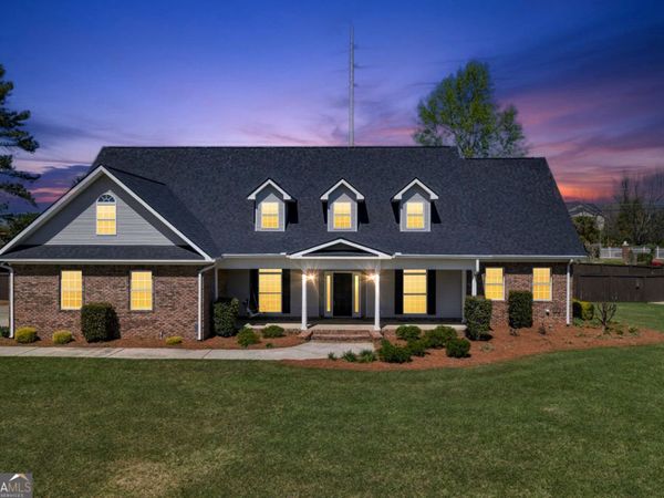 32 Willow Lake Drive, Warner Robins, GA 31093