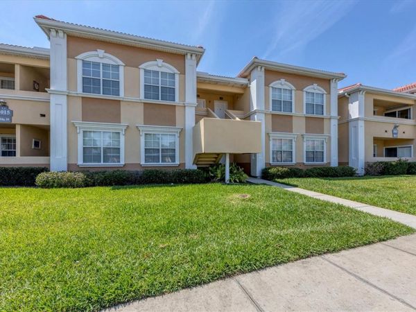 1015 VILLAGIO CIRCLE , Unit 202, SARASOTA, FL 34237