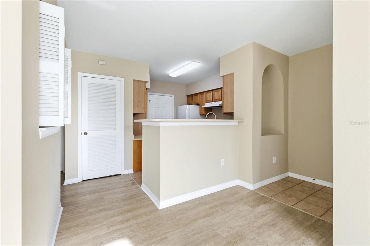 1015 Villagio Circle, Unit 202, Sarasota, FL 34237 Photo