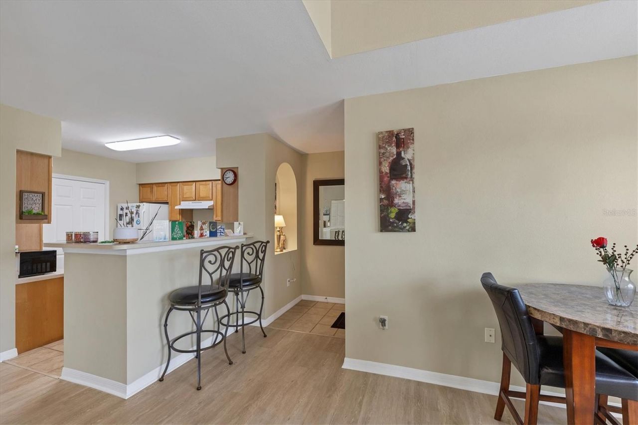 1015 Villagio Circle , Unit 202, Sarasota, FL 34237 Photo