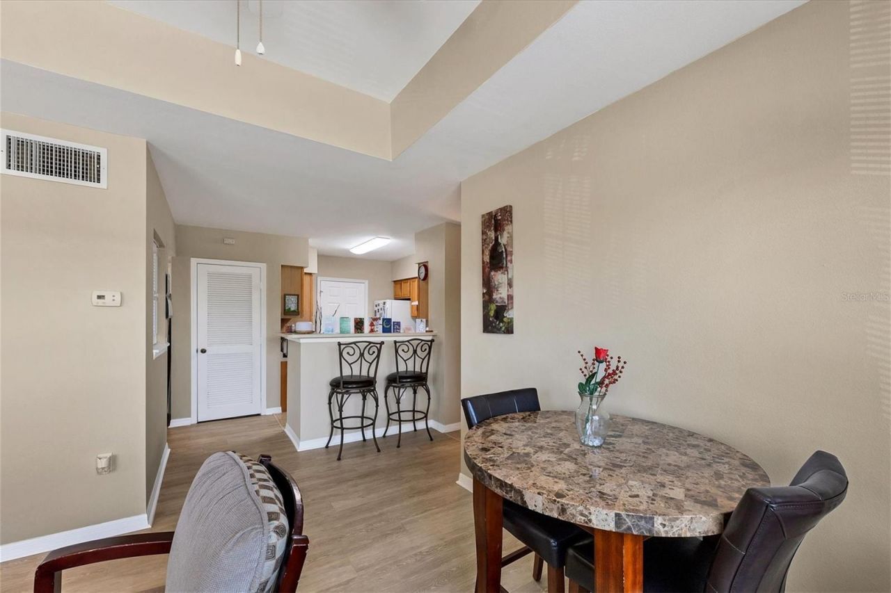 1015 Villagio Circle , Unit 202, Sarasota, FL 34237 Photo