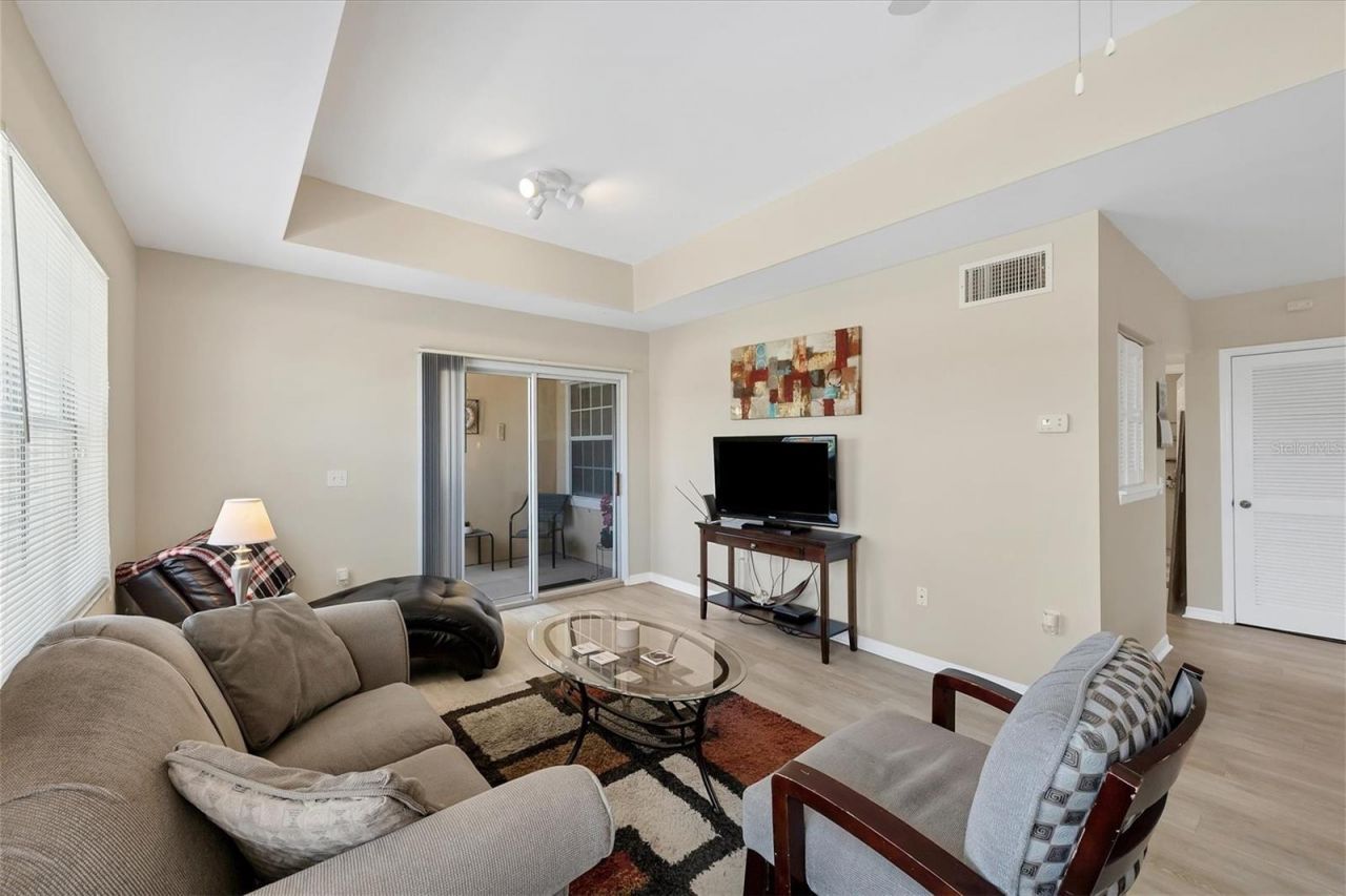 1015 Villagio Circle , Unit 202, Sarasota, FL 34237 Photo