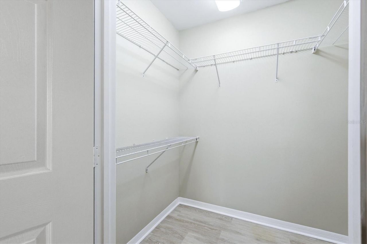 1015 Villagio Circle, Unit 202, Sarasota, FL 34237 Photo