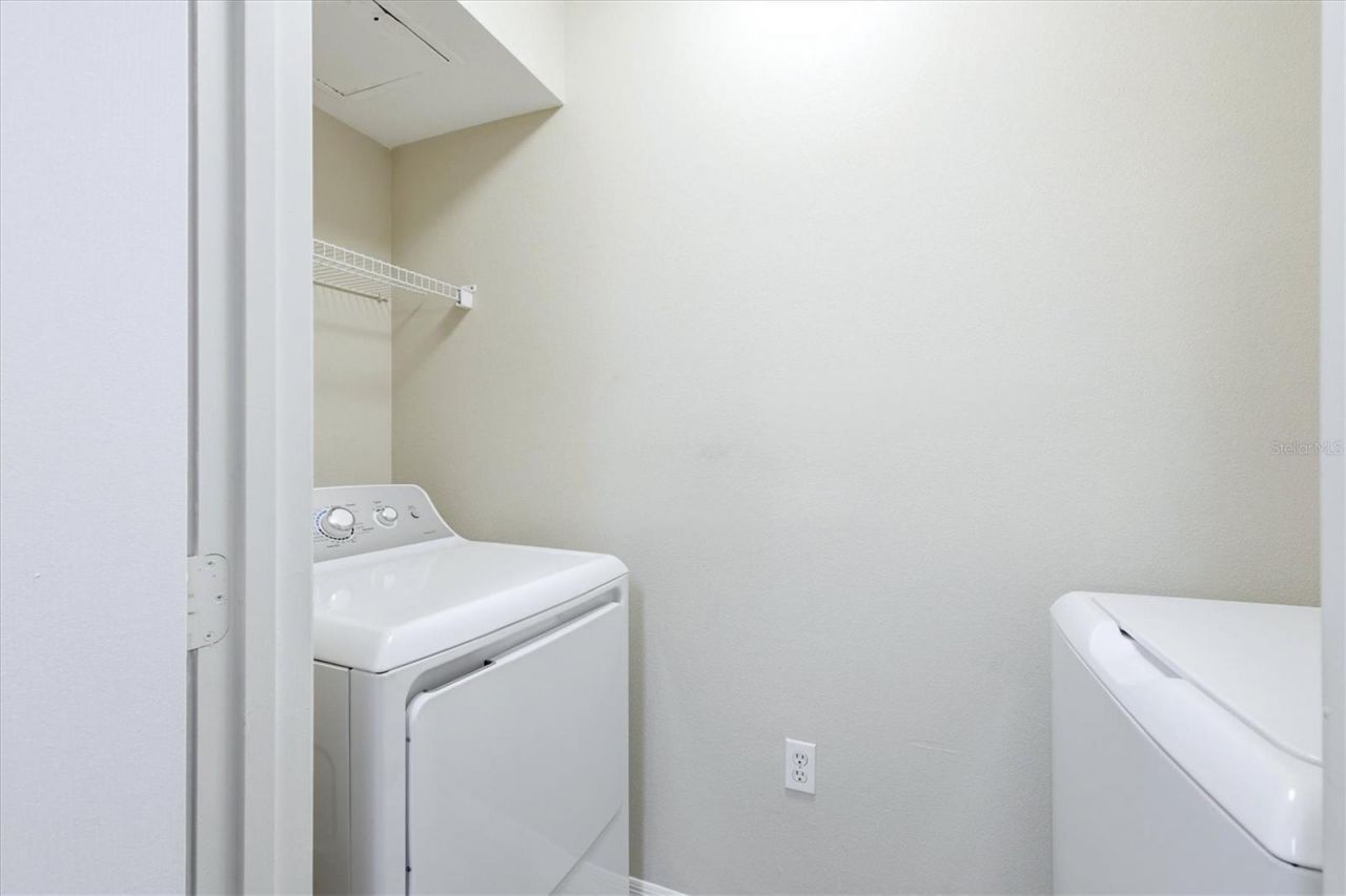 1015 Villagio Circle, Unit 202, Sarasota, FL 34237 Photo