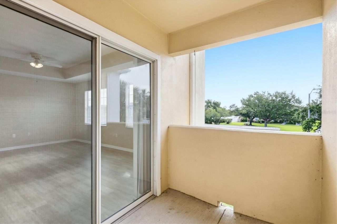 1015 Villagio Circle, Unit 202, Sarasota, FL 34237 Photo