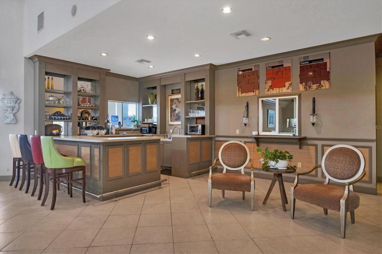 1015 Villagio Circle, Unit 202, Sarasota, FL 34237 Photo