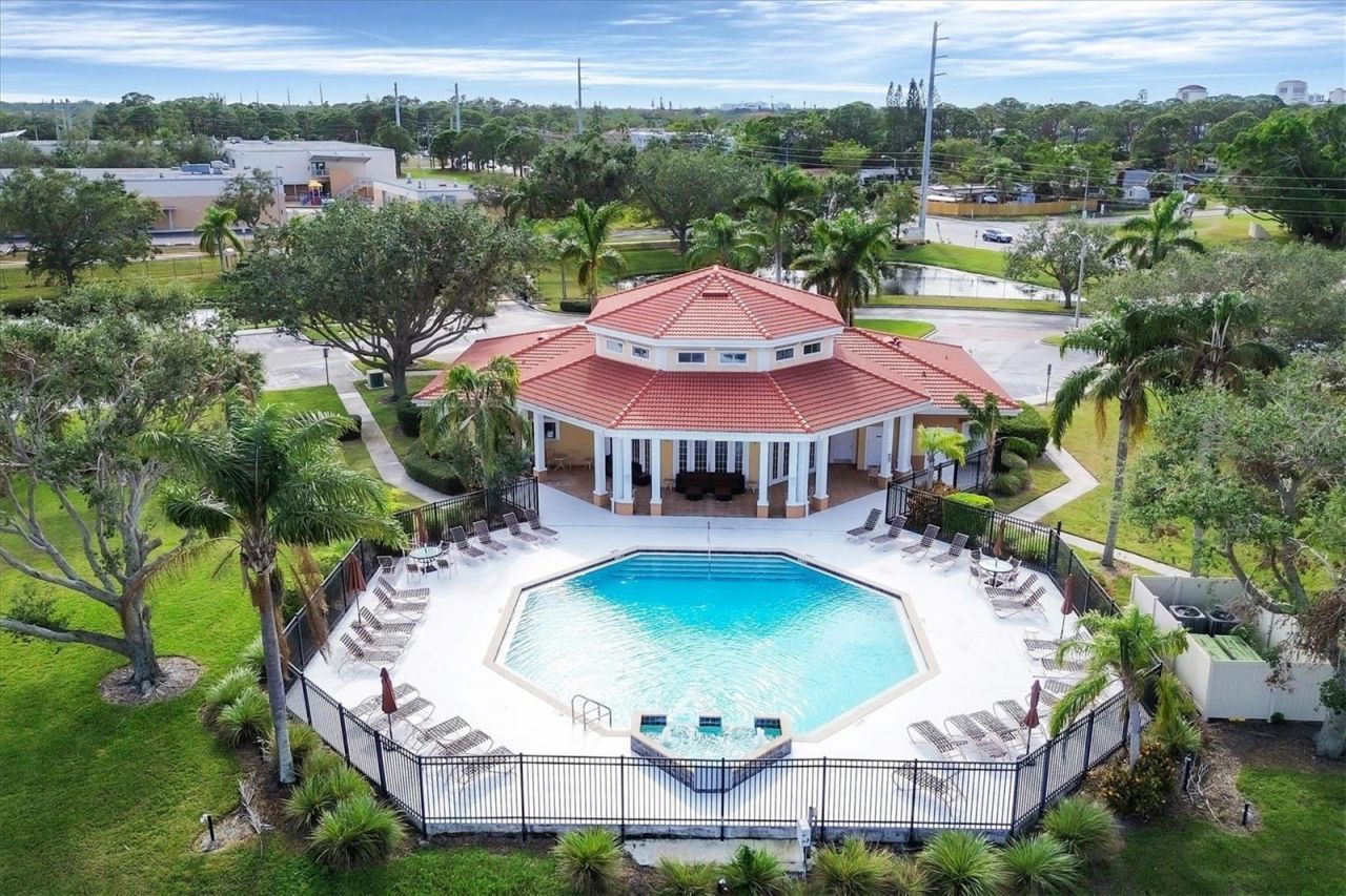 1015 Villagio Circle, Unit 202, Sarasota, FL 34237 Photo