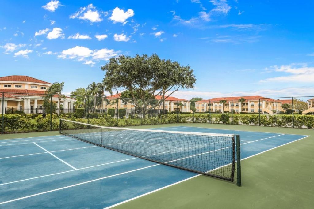 1015 Villagio Circle, Unit 202, Sarasota, FL 34237 Photo