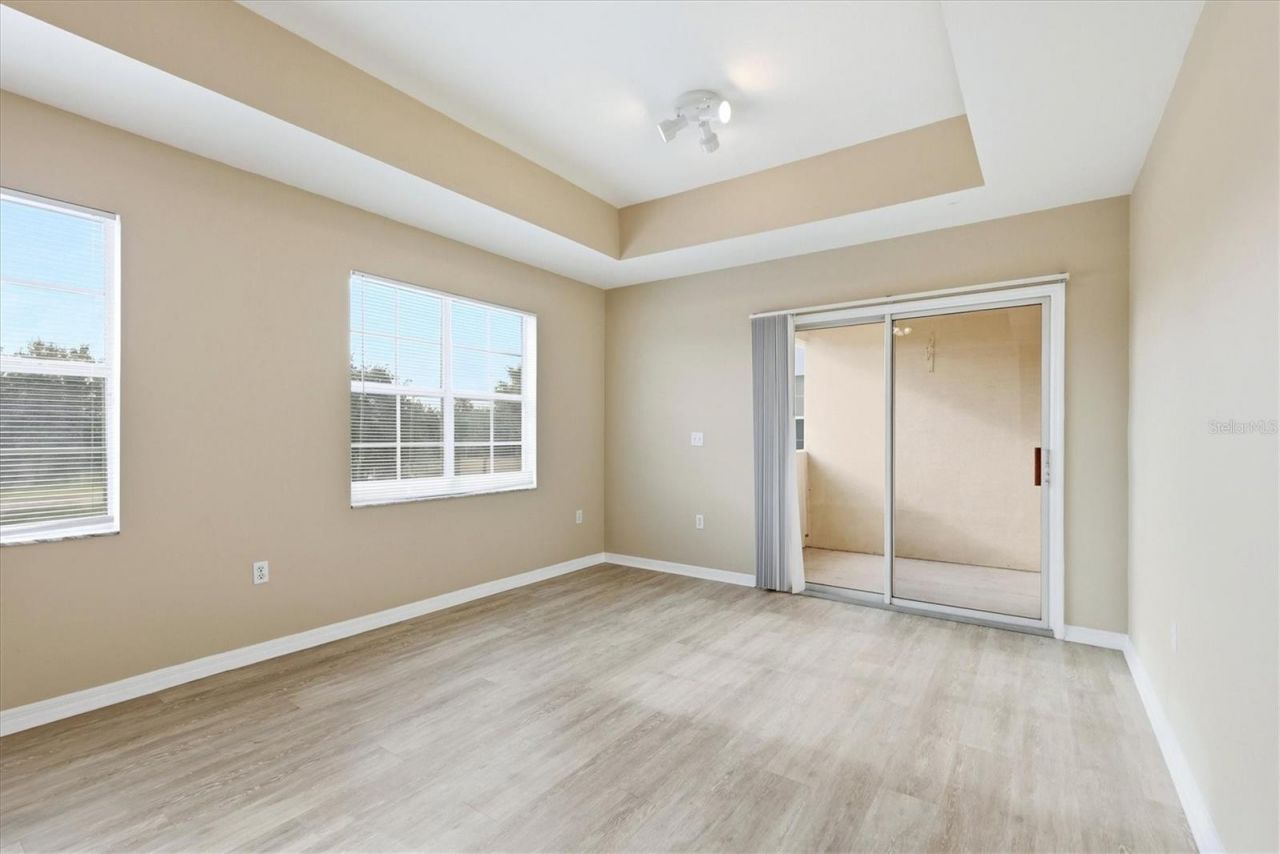 1015 Villagio Circle, Unit 202, Sarasota, FL 34237 Photo