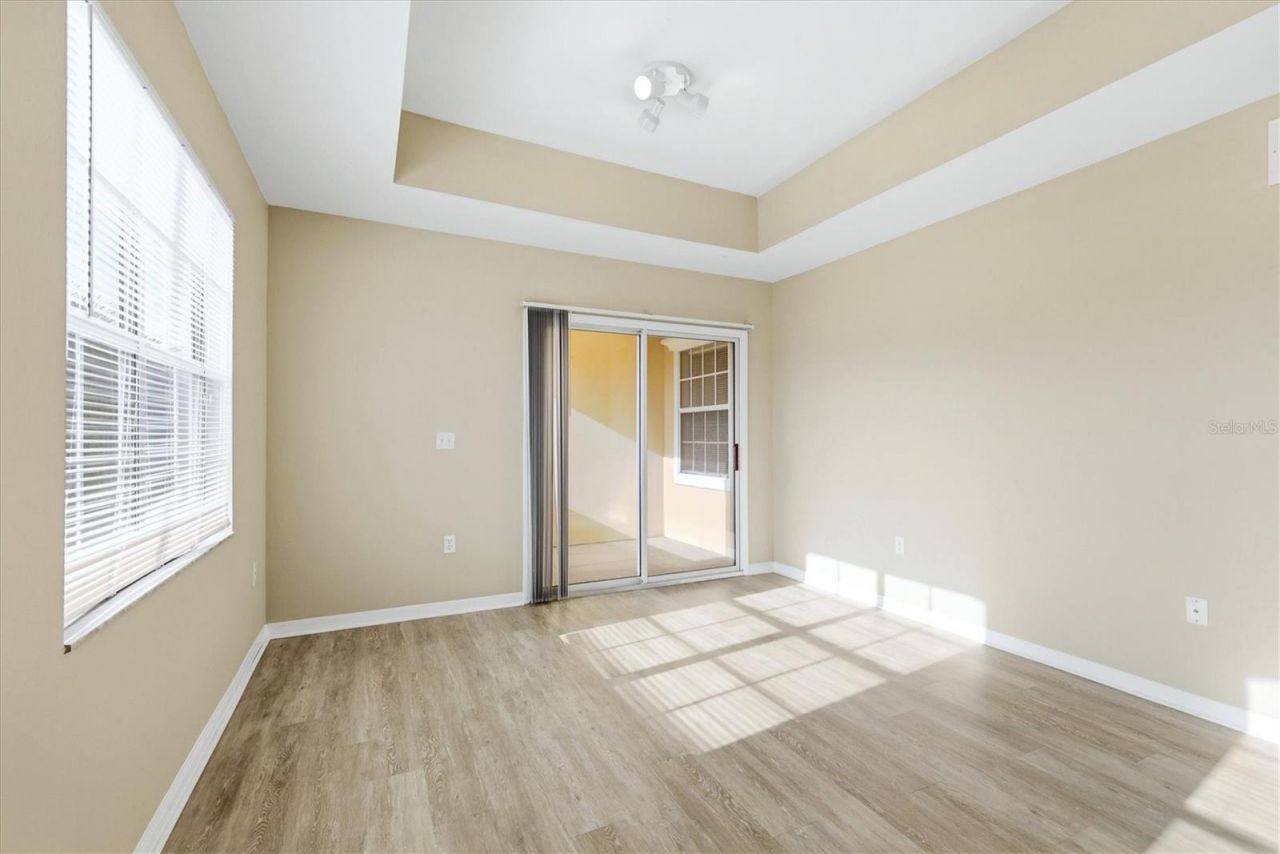 1015 Villagio Circle, Unit 202, Sarasota, FL 34237 Photo