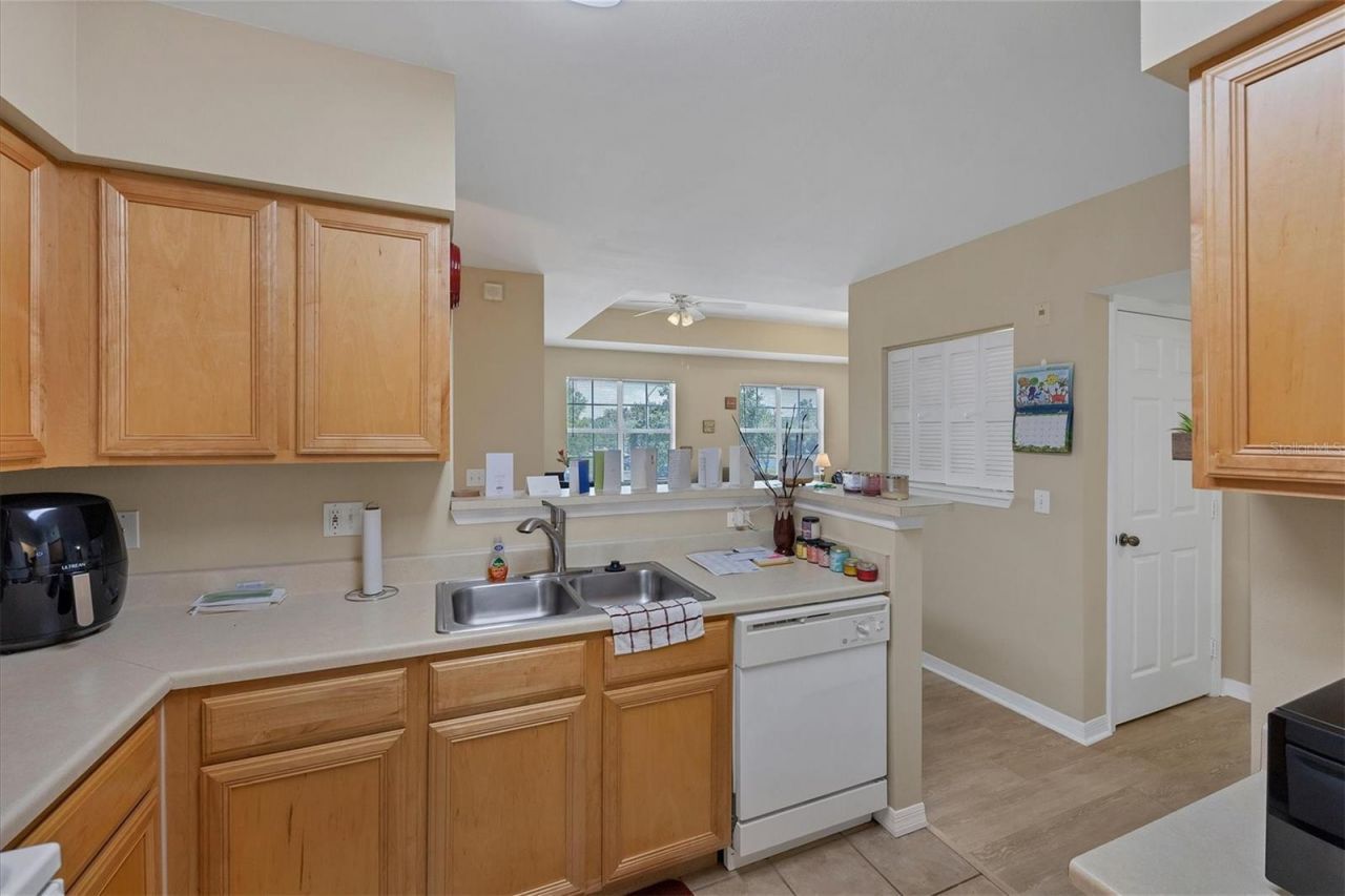 1015 Villagio Circle , Unit 202, Sarasota, FL 34237 Photo